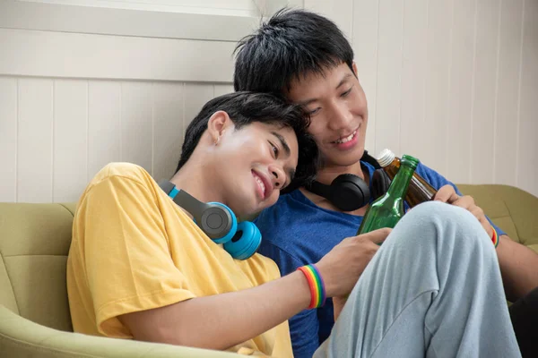 Mladý Asijský Gayové Pár Tráví Volný Čas Víkend Spolu Tím Royalty Free Stock Fotografie