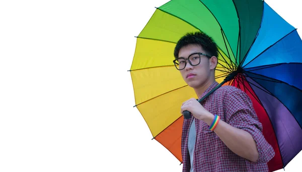 Portret Jong Aziatische Jongen Draagt Regenboog Polsbandje Houden Regenboog Paraplu — Stockfoto