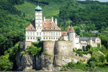 Schonbuhel Kalesi. Tuna kıyıları, Vaçu Vadisi, Avusturya.