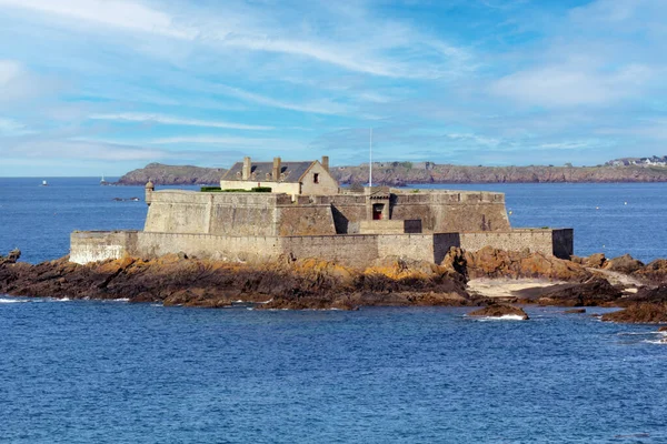 Ulusal Kale sular yükseldiğinde, Saint Malo, Fransa, Ille-et-Vilaine Bölümü