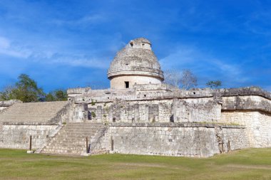Meksika 'da Chichen Itza Mayan kalıntıları Cancun - El Caracol yakınlarında; astronomik gözlemevi