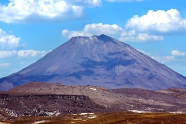 Peru 'daki Misti volkanı
