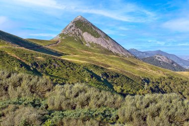 Puy Griou, Massif Central, Auvergne, Cantal Departmanı. Fransa