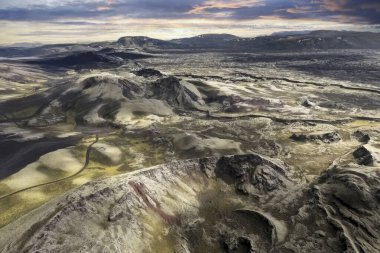 Laki krateri, İzlanda. Yeşil yosun kaplı volkanik krater. İzlanda dağları. Fransa 'da, Laki bazen 