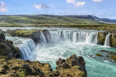 Godafoss, Skjalfandafljot nehrinde şelale. İzlanda.