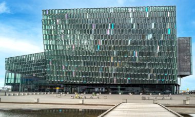 Reykjavik İzlanda 'daki Harpa konser salonu..