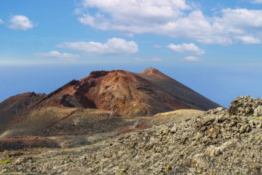 La Palma, Kanarya Adaları 'ndaki Teneguia Yanardağı. İspanyolca