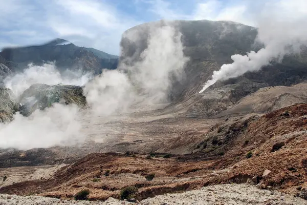 stock image Field of fumaroles at the summit of the Mount Papandayan stratovolcano, West Java, Indonesia.