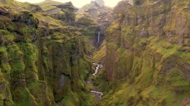 Mulagljufur Kanyonu, turizm alanı, Sudurland, İzlanda.