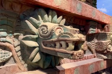 Tüylü yılan, Kukulkan, veya Quetzalcoatl, Maya ve Aztek tanrısı, Teotihuacan, Meksika 