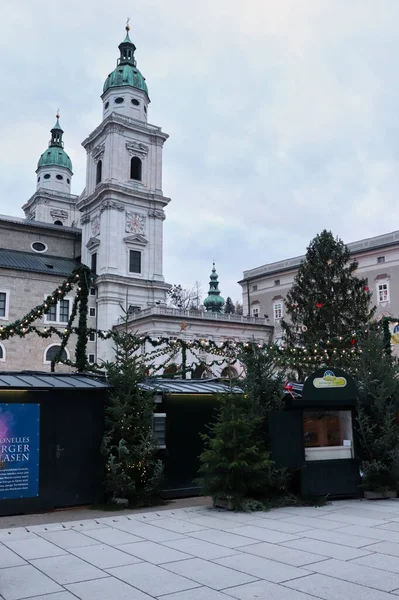 Salcburk Rakousko Listopadu 2019 Sidewalk Christmas Trees Christmas Market Old — Stock fotografie