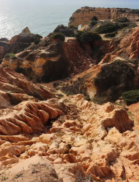 Formacje Pomarańczowych Wapiennych Skałach Nad Oceanem Siedmiu Wiszących Dolinach Południowej — Zdjęcie stockowe