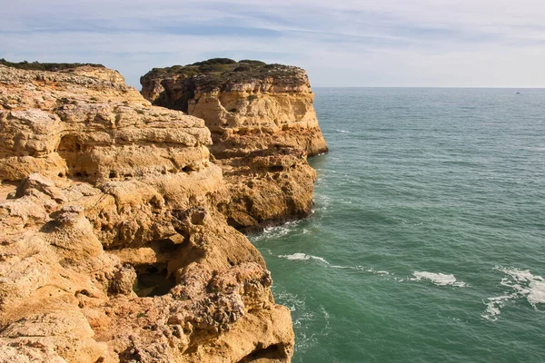 Falaises Calcaires Rocheuses Dans Océan Atlantique Par Une Journée Ensoleillée — Photo