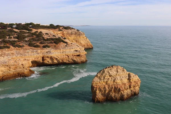 Atlantik Okyanusu Ndaki Kayalara Uçurumlara Bakan Güney Portekiz Deki Yedi — Stok fotoğraf