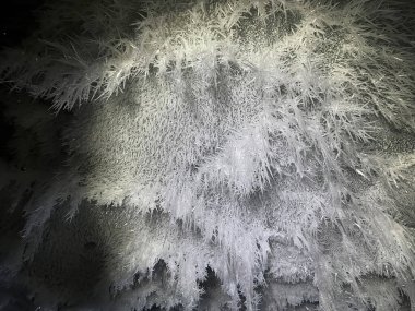 Castner Mağarası 'nın tavanı, bir buz mağarası, Alaska' da bir kış günü..