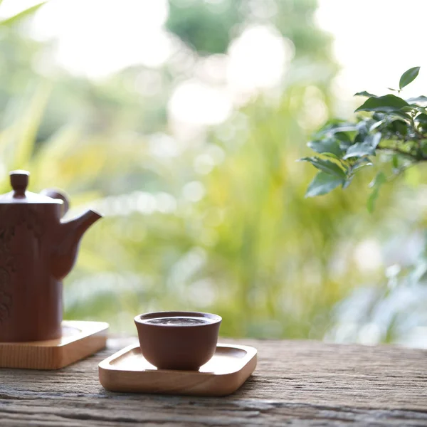 Traditional Tea Pot Tea Cup Wooden Table Outdoor Greenery View — Stock Photo, Image