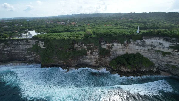 Bali, Endonezya - 11 Kasım 2022: Bali 'nin Turistik Çekim ve Yerleşkeleri