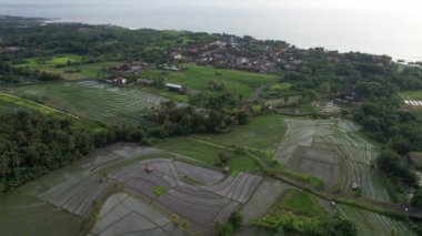 Bali, Endonezya - 11 Kasım 2022: Bali 'nin Turistik Çekim ve Yerleşkeleri