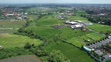 Bali, Endonezya - 11 Kasım 2022: Bali 'nin Turistik Çekim ve Yerleşkeleri