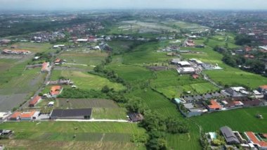 Bali, Endonezya - 11 Kasım 2022: Bali 'nin Turistik Çekim ve Yerleşkeleri