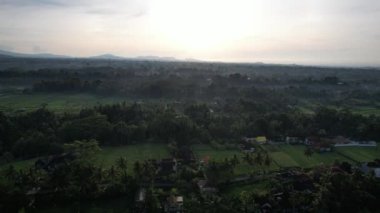 Bali, Endonezya - 11 Kasım 2022: Bali 'nin Turistik Çekim ve Yerleşkeleri