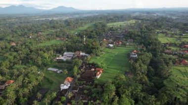 Bali, Endonezya - 11 Kasım 2022: Bali 'nin Turistik Çekim ve Yerleşkeleri
