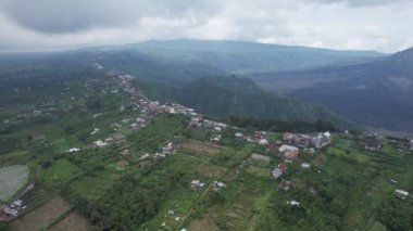 Bali, Endonezya - 11 Kasım 2022: Bali 'nin Turistik Çekim ve Yerleşkeleri