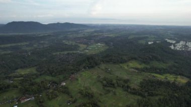 Bali, Endonezya - 11 Kasım 2022: Bali 'nin Turistik Çekim ve Yerleşkeleri