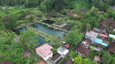 Bali, Endonezya - 11 Kasım 2022: Bali 'nin Turistik Çekim ve Yerleşkeleri