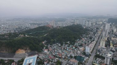 Ha Long Körfezi, Vietnam - 26 Kasım 2022: 