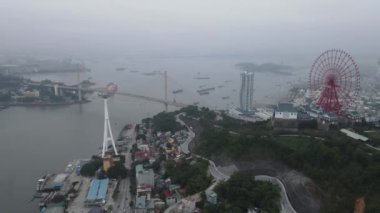 Ha Long Körfezi, Vietnam - 26 Kasım 2022: 