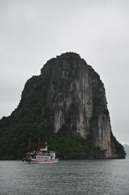 Ha Long Körfezi, Vietnam - 26 Kasım 2022: 