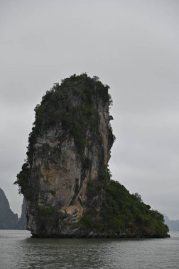 Ha Long Körfezi, Vietnam - 26 Kasım 2022: 