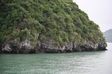 Ha Long Körfezi, Vietnam - 26 Kasım 2022: 