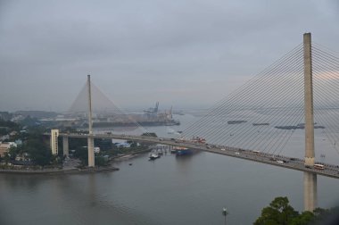 Ha Long Körfezi, Vietnam - 26 Kasım 2022: 