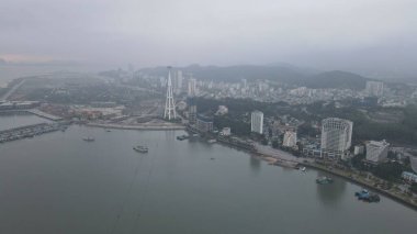 Ha Long Körfezi, Vietnam - 26 Kasım 2022: 