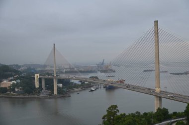 Ha Long Körfezi, Vietnam - 26 Kasım 2022: 