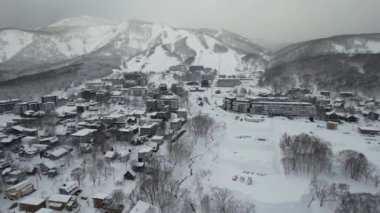 Niseko, Japonya - 15 Aralık 2022: Niseko Hokkaido Kış Sezonu