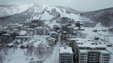 Niseko, Japonya - 15 Aralık 2022: Niseko Hokkaido Kış Sezonu