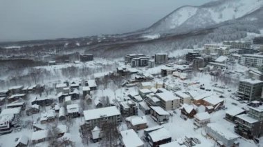 Niseko, Japonya - 15 Aralık 2022: Niseko Hokkaido Kış Sezonu