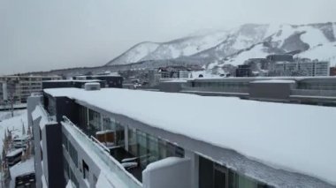 Niseko, Japonya - 15 Aralık 2022: Niseko Hokkaido Kış Sezonu