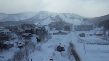 Niseko, Japonya - 15 Aralık 2022: Niseko Hokkaido Kış Sezonu
