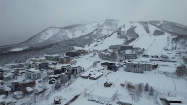 Niseko, Japonya - 15 Aralık 2022: Niseko Hokkaido Kış Sezonu