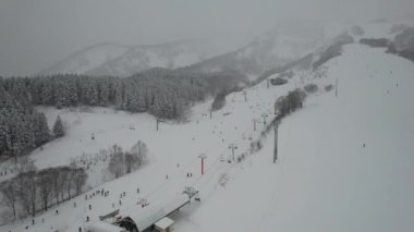 Niseko, Japonya - 15 Aralık 2022: Niseko Hokkaido Kış Sezonu