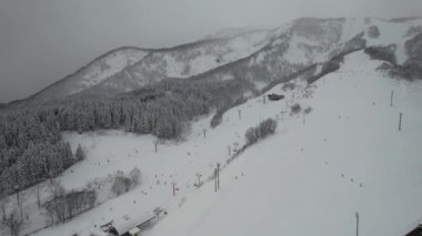 Niseko, Japonya - 15 Aralık 2022: Niseko Hokkaido Kış Sezonu