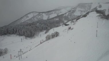 Niseko, Japonya - 15 Aralık 2022: Niseko Hokkaido Kış Sezonu