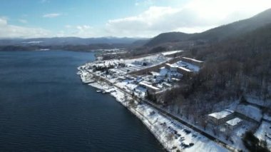 Hokkaido, Japonya - 15 Aralık 2022: Toya Gölü Kış Mevsimi