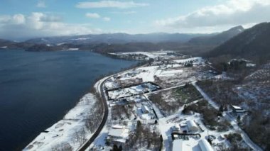 Hokkaido, Japonya - 15 Aralık 2022: Toya Gölü Kış Mevsimi