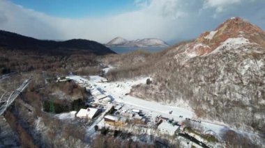 Hokkaido, Japonya - 15 Aralık 2022: Toya Gölü Kış Mevsimi