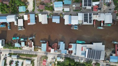 Sekinchan, Malezya 12 Şubat 2024: Sekinchan Köyü ve Pirinç Tarlalarının Havadan Görünümü